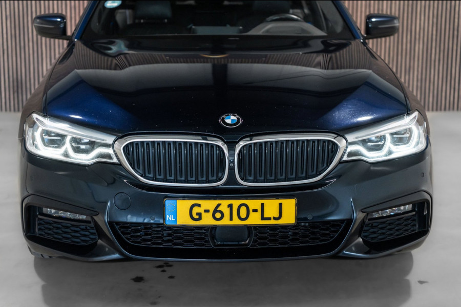 BMW 5 Serie Touring 530i M Sport PANO LEDER LED