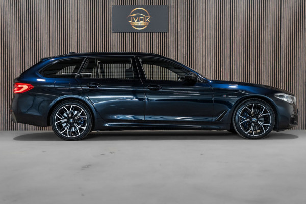 BMW 5 Serie Touring 530i M Sport PANO LEDER LED