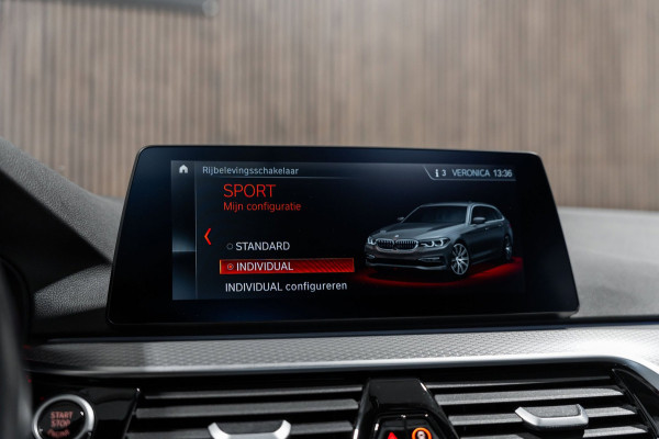 BMW 5 Serie Touring 530i M Sport PANO LEDER LED