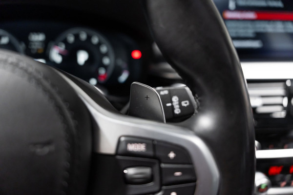 BMW 5 Serie Touring 530i M Sport PANO LEDER LED