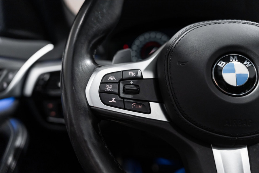 BMW 5 Serie Touring 530i M Sport PANO LEDER LED