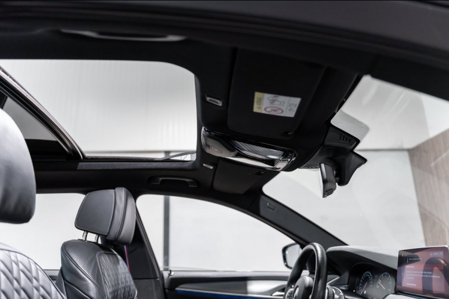 BMW 5 Serie Touring 530i M Sport PANO LEDER LED