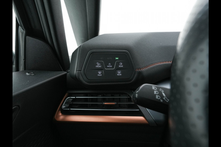 CUPRA Born Copper Edition 62 kWh [ 3-Fase-11kW ] {SOH-92%} (INCL-BTW) *PANO | ADAPTIVE-CRUISE | FULL-LED | MICROFIBRE | TOPVIEW | BLINDSPOT | KEYLESS | NAVI-FULLMAP | AMBIENTLIGHT | DIGI-COCKPIT | MASSAGE | CARPLAY | SPORTSEATS | PRIVACYGLASS | 20"AL