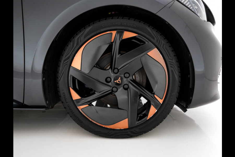 CUPRA Born Copper Edition 62 kWh [ 3-Fase-11kW ] {SOH-92%} (INCL-BTW) *PANO | ADAPTIVE-CRUISE | FULL-LED | MICROFIBRE | TOPVIEW | BLINDSPOT | KEYLESS | NAVI-FULLMAP | AMBIENTLIGHT | DIGI-COCKPIT | MASSAGE | CARPLAY | SPORTSEATS | PRIVACYGLASS | 20"AL