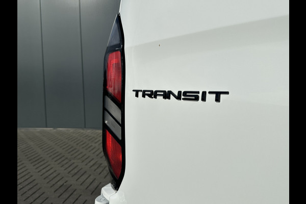 Ford Transit Custom 2.0 TDCI 136 PK TREND / L2H1 / 41.870 KM !! / 2.800 KG AHG / CAMERA / CRUISE / 3 ZITS / AIRCO / CARPLAY