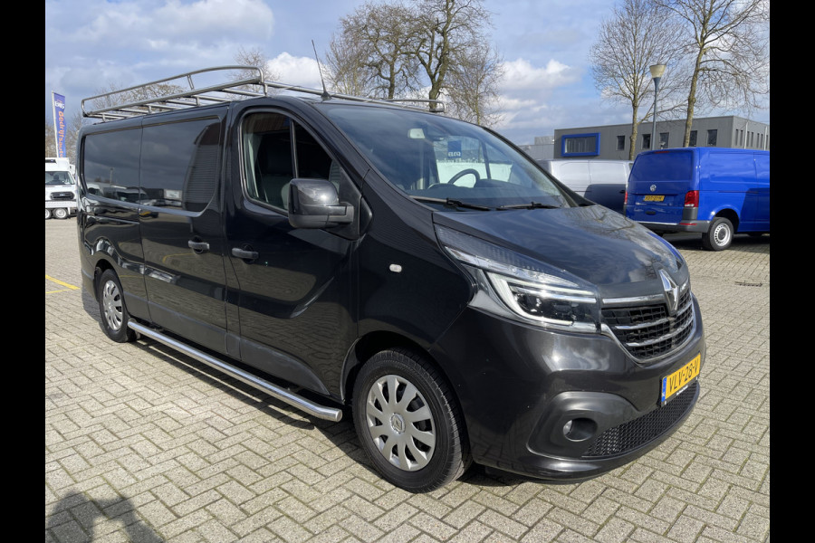 Renault Trafic 2.0 dCi 120pk T29 L2H1 Work Edition / ingerichte laadruimte ! / euro 6 / bpm vrij / vaste prijs rijklaar € 17.950 ex btw / lease vanaf € 302 / camera / trekhaak / airco / cruise