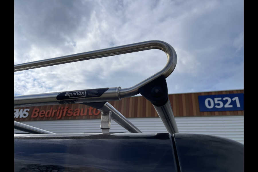 Renault Trafic 2.0 dCi 120pk T29 L2H1 Work Edition / ingerichte laadruimte ! / euro 6 / bpm vrij / vaste prijs rijklaar € 17.950 ex btw / lease vanaf € 302 / camera / trekhaak / airco / cruise