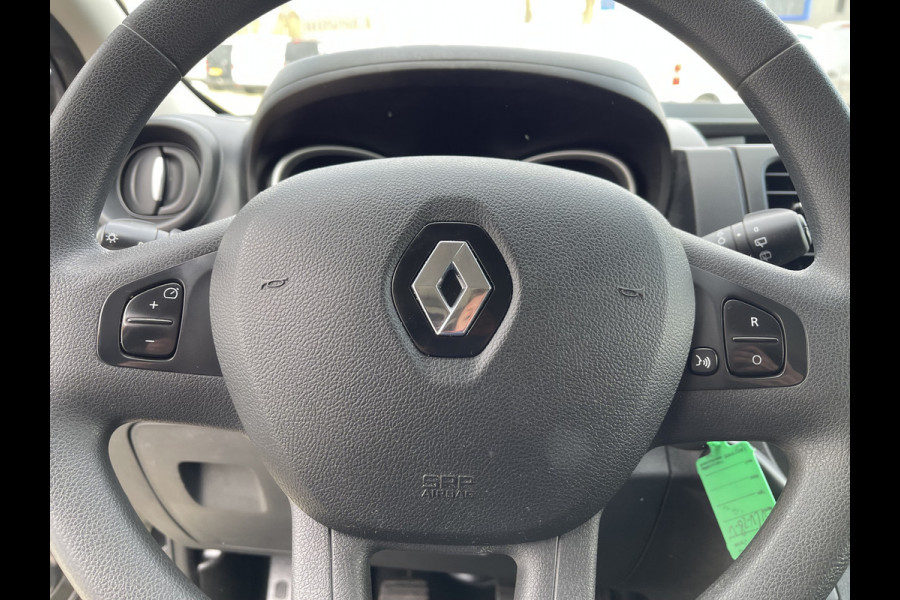Renault Trafic 2.0 dCi 120pk T29 L2H1 Work Edition / ingerichte laadruimte ! / euro 6 / bpm vrij / vaste prijs rijklaar € 17.950 ex btw / lease vanaf € 302 / camera / trekhaak / airco / cruise