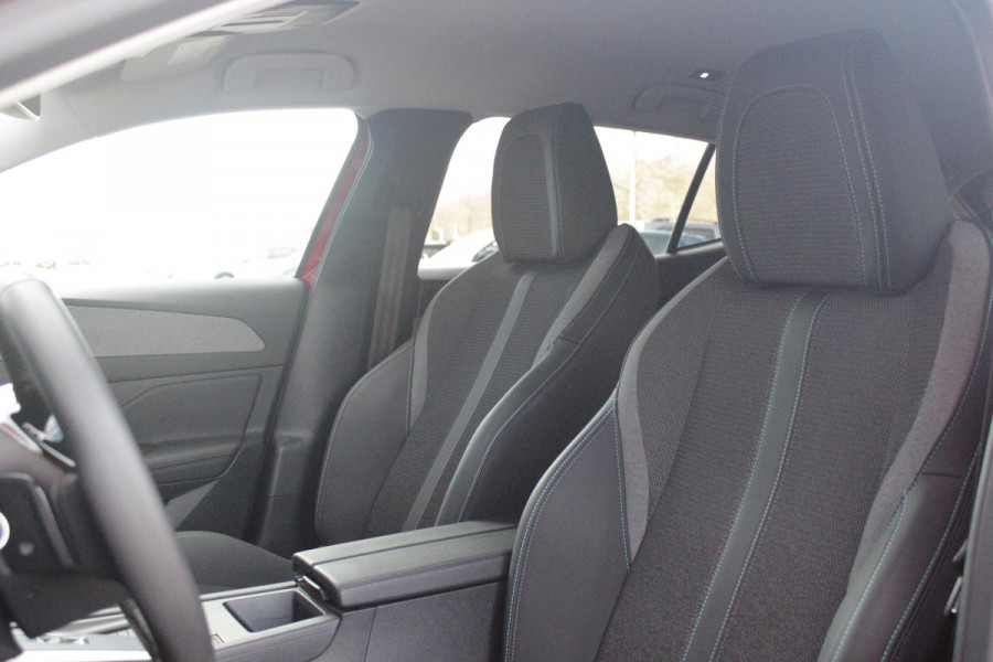 Peugeot 408 1.2 Hybrid 145PK e-DCS6 ALLURE | ACHTERUITRIJ CAMERA | KEYLESS ENTRY/START | DRAADLOOS APPLE CARPLAY/ANDROID AUTO | DRAADLOOS TELEFOONLADEN | DAB+ RADIO | NAVIGATIE | ADAPTIVE CRUISE CONTROL | 19" LICHTMETALEN VELGEN | PARKEERSENSOREN ACHTER |