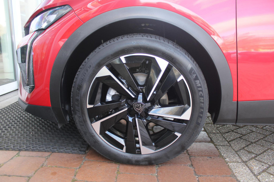 Peugeot 408 1.2 Hybrid 145PK e-DCS6 ALLURE | ACHTERUITRIJ CAMERA | KEYLESS ENTRY/START | DRAADLOOS APPLE CARPLAY/ANDROID AUTO | DRAADLOOS TELEFOONLADEN | DAB+ RADIO | NAVIGATIE | ADAPTIVE CRUISE CONTROL | 19" LICHTMETALEN VELGEN | PARKEERSENSOREN ACHTER |