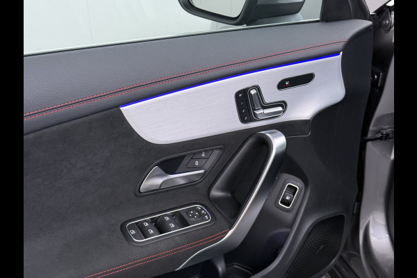 Mercedes-Benz CLA-Klasse 250 e AMG line | Pano HUD Memory Sound Keyless