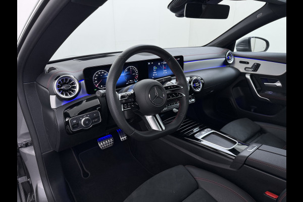 Mercedes-Benz CLA-Klasse 250 e AMG line | Pano HUD Memory Sound Keyless