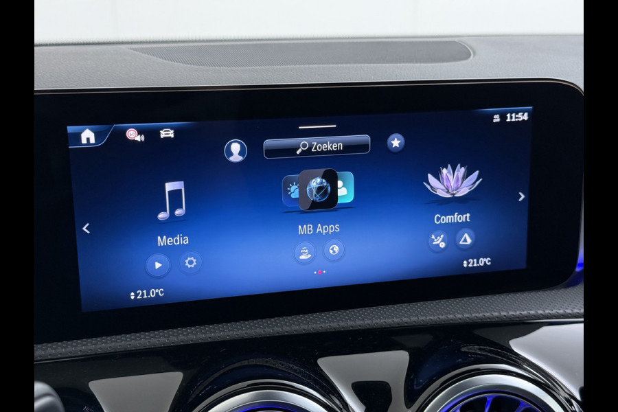 Mercedes-Benz CLA-Klasse 250 e AMG line | Pano HUD Memory Sound Keyless