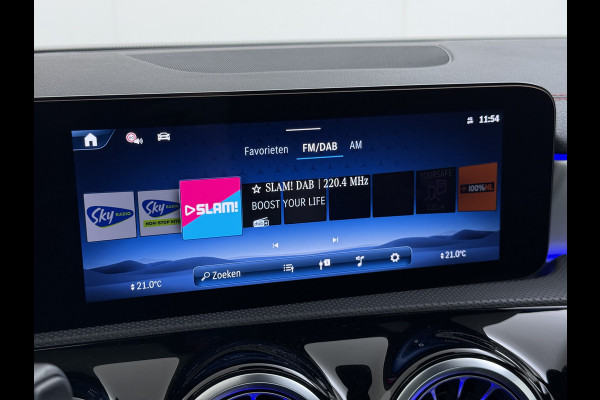 Mercedes-Benz CLA-Klasse 250 e AMG line | Pano HUD Memory Sound Keyless