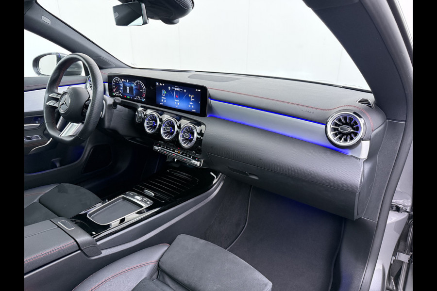 Mercedes-Benz CLA-Klasse 250 e AMG line | Pano HUD Memory Sound Keyless