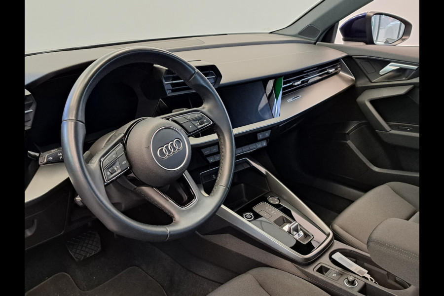 Audi A3 Limousine 30 TFSI Pro Line Navigatie Carplay Clima Cruise VCP 17"LM 24 maanden garantie mogelijk (*vraag naar de voorwaarden)