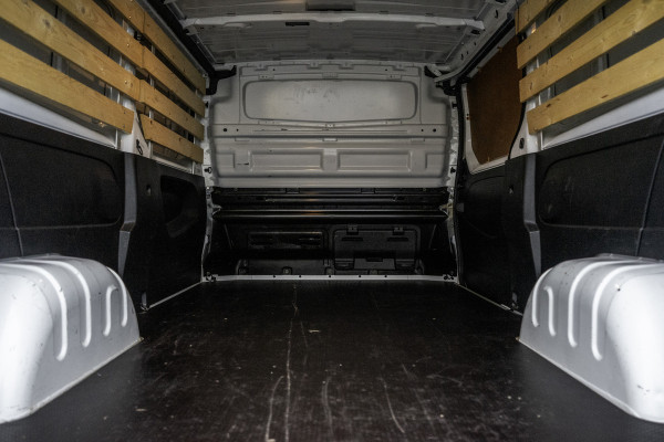 Renault Trafic Primastar**dCi | L2H1 | Automaat | 150 PK | LED | Cruise | Airco | PDC | Euro 6**