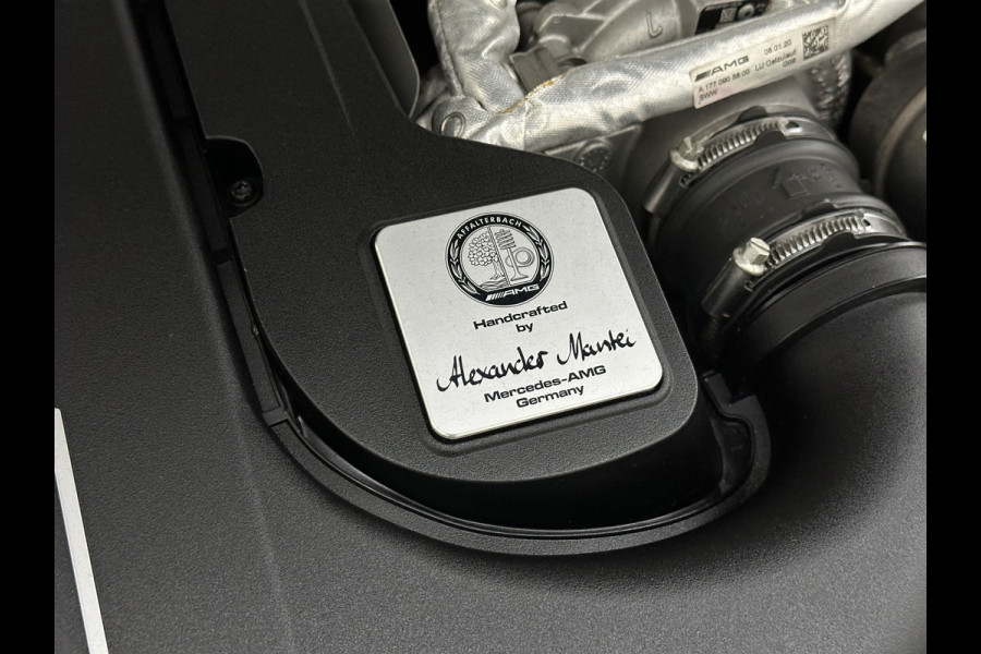 Mercedes-Benz C-Klasse Coupé 63 S AMG | Keramisch | Schaalstoelen | Carbon | AMG Driver's Package | Aero-Pakket | Panorama | Burmester | Multi-Beam LED | Memory | ACC | Rij-Assistentie Pakket | Keyless-Go | Sfeerverlichting | Carplay |