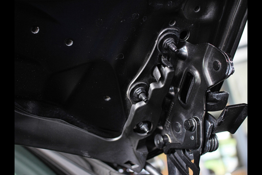 Mercedes-Benz C-Klasse Coupé 63 S AMG | Keramisch | Schaalstoelen | Carbon | AMG Driver's Package | Aero-Pakket | Panorama | Burmester | Multi-Beam LED | Memory | ACC | Rij-Assistentie Pakket | Keyless-Go | Sfeerverlichting | Carplay |