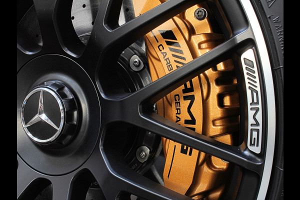 Mercedes-Benz C-Klasse Coupé 63 S AMG | Keramisch | Schaalstoelen | Carbon | AMG Driver's Package | Aero-Pakket | Panorama | Burmester | Multi-Beam LED | Memory | ACC | Rij-Assistentie Pakket | Keyless-Go | Sfeerverlichting | Carplay |