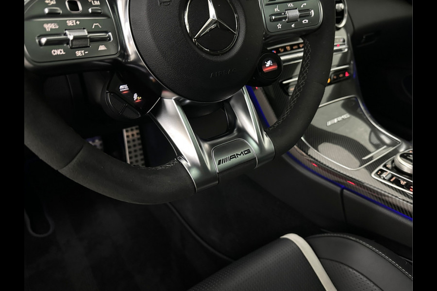 Mercedes-Benz C-Klasse Coupé 63 S AMG | Keramisch | Schaalstoelen | Carbon | AMG Driver's Package | Aero-Pakket | Panorama | Burmester | Multi-Beam LED | Memory | ACC | Rij-Assistentie Pakket | Keyless-Go | Sfeerverlichting | Carplay |