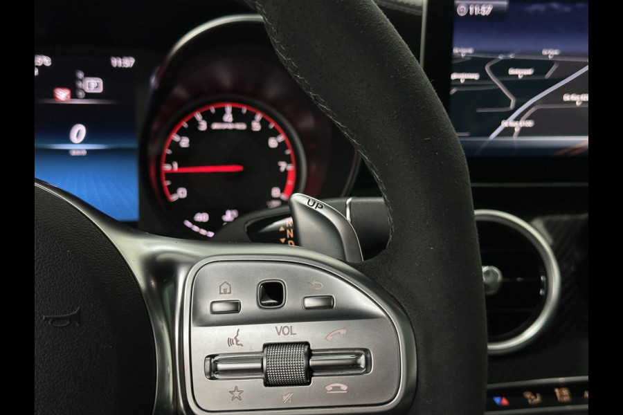 Mercedes-Benz C-Klasse Coupé 63 S AMG | Keramisch | Schaalstoelen | Carbon | AMG Driver's Package | Aero-Pakket | Panorama | Burmester | Multi-Beam LED | Memory | ACC | Rij-Assistentie Pakket | Keyless-Go | Sfeerverlichting | Carplay |