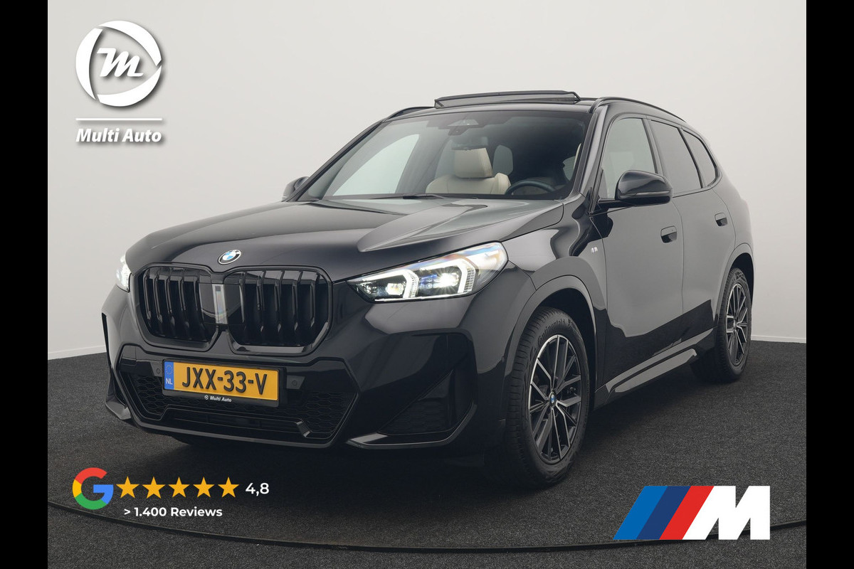 BMW X1 sDrive20i M Sport 156pk Dealer O.H. | Panodak | Lederen Sportstoelen Verwarmd | Adaptive M Onderstel | Widescreen Navi | Camera | Keyless | Adaptive LED | Sfeerverlichting | Apple Carplay | Navigatie | DAB |