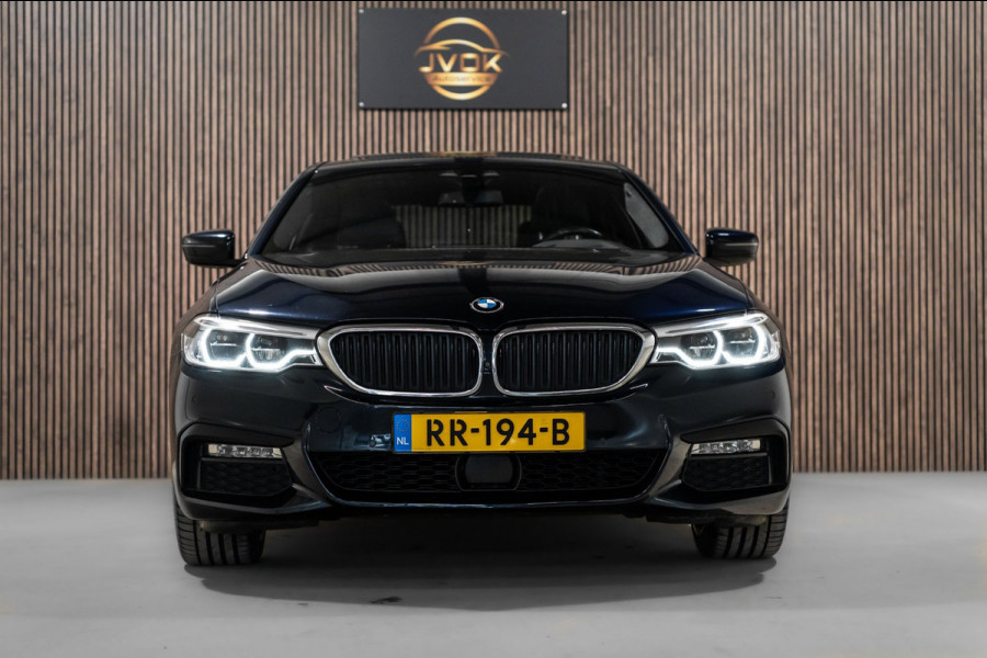 BMW 5 Serie 530i M Sport PANO LEDER LED