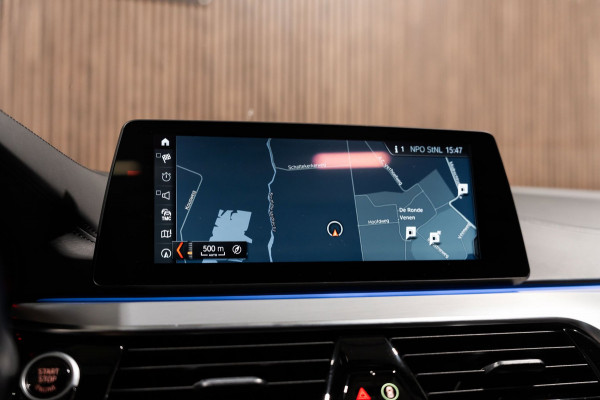 BMW 5 Serie 530i M Sport PANO LEDER LED