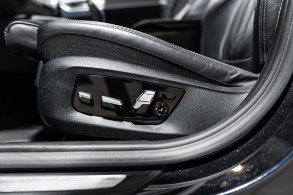 BMW 5 Serie 530i M Sport PANO LEDER LED