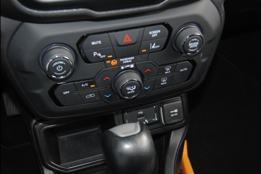 Jeep Renegade 1.4 M.Air Limited | Automaat | Trekhaak | DAB