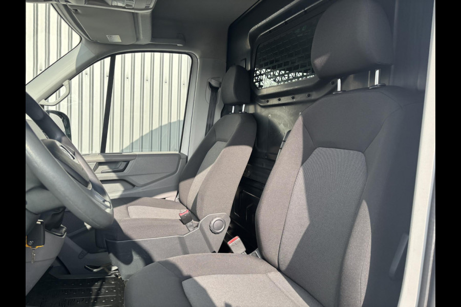 Volkswagen Crafter 35 2.0 TDI L3H3*A/C*CRUISE*HAAK*CAM*TEL*3000KG TRG