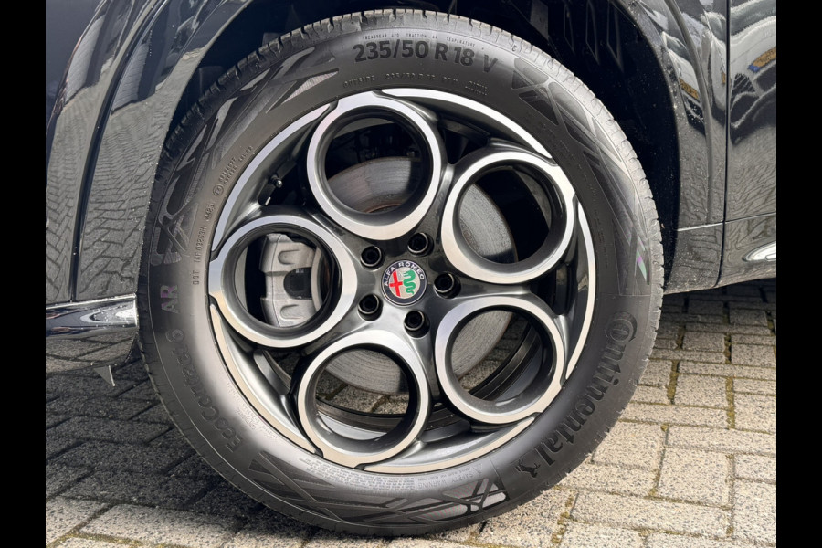 Alfa Romeo Tonale 1.3T PHEV Ti | Camera | Apple CarPlay / Android Auto | Navigatie | Climate | Electrische achterklep