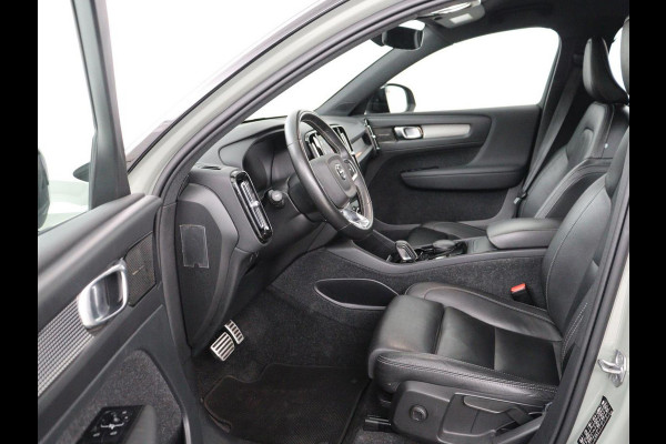 Volvo XC40 Recharge P8 AWD R Design | Warmtepomp | Leder | Stoelverwarming | Harman/Kardon | Adaptive cruise | Camera | Keyless | 19'' | Full LED | Navigatie | Parkeerhulp