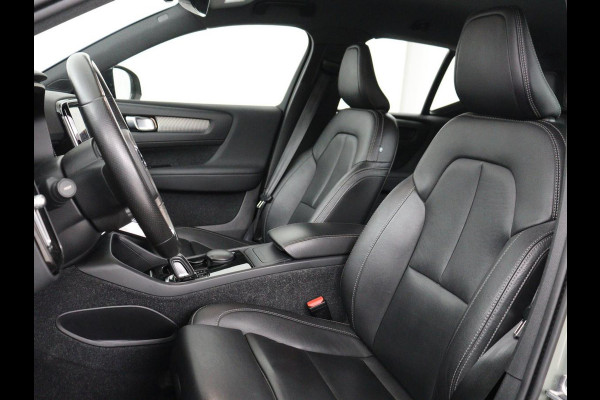 Volvo XC40 Recharge P8 AWD R Design | Warmtepomp | Leder | Stoelverwarming | Harman/Kardon | Adaptive cruise | Camera | Keyless | 19'' | Full LED | Navigatie | Parkeerhulp