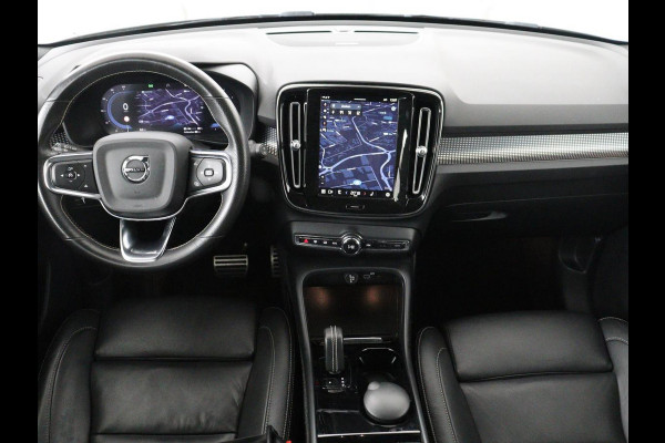 Volvo XC40 Recharge P8 AWD R Design | Warmtepomp | Leder | Stoelverwarming | Harman/Kardon | Adaptive cruise | Camera | Keyless | 19'' | Full LED | Navigatie | Parkeerhulp