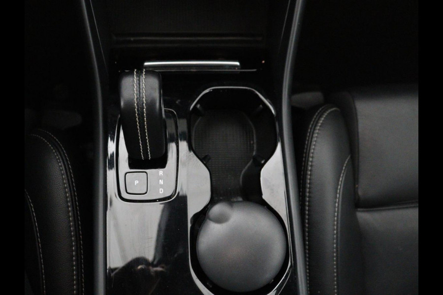 Volvo XC40 Recharge P8 AWD R Design | Warmtepomp | Leder | Stoelverwarming | Harman/Kardon | Adaptive cruise | Camera | Keyless | 19'' | Full LED | Navigatie | Parkeerhulp