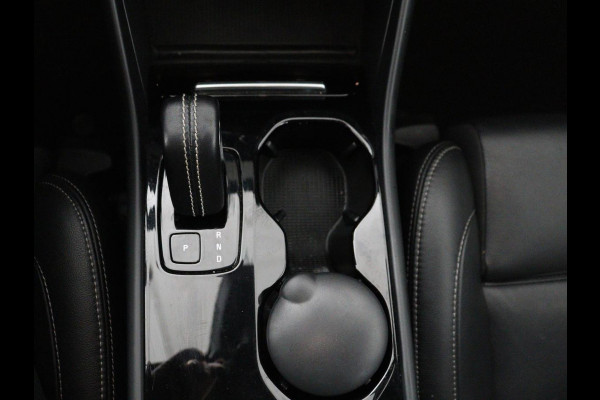 Volvo XC40 Recharge P8 AWD R Design | Warmtepomp | Leder | Stoelverwarming | Harman/Kardon | Adaptive cruise | Camera | Keyless | 19'' | Full LED | Navigatie | Parkeerhulp