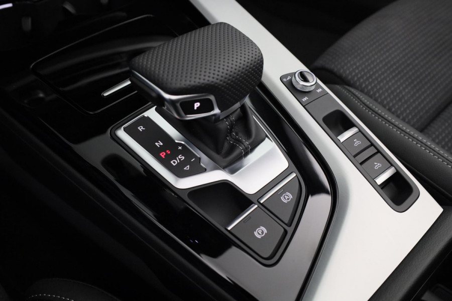 Audi A5 Cabriolet 40 TFSI S edition 204pk | Assistentiepakket parking |  hoofdruimteverwarming | stoelverwarming | windschot