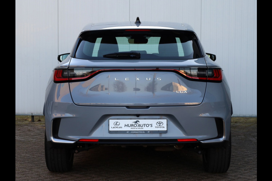 Lexus LBX Relax AWD | Mark Levinson | Head-up | Park Assist