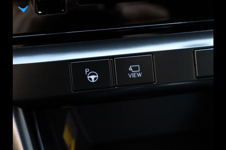 Lexus LBX Relax AWD | Mark Levinson | Head-up | Park Assist