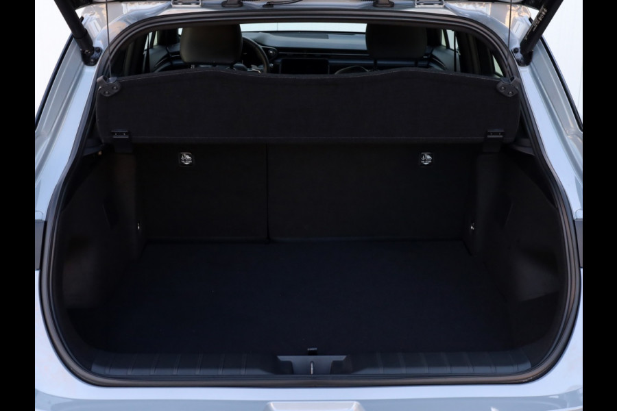 Lexus LBX Relax AWD | Mark Levinson | Head-up | Park Assist