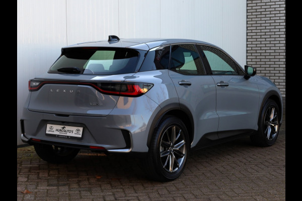 Lexus LBX Relax AWD | Mark Levinson | Head-up | Park Assist