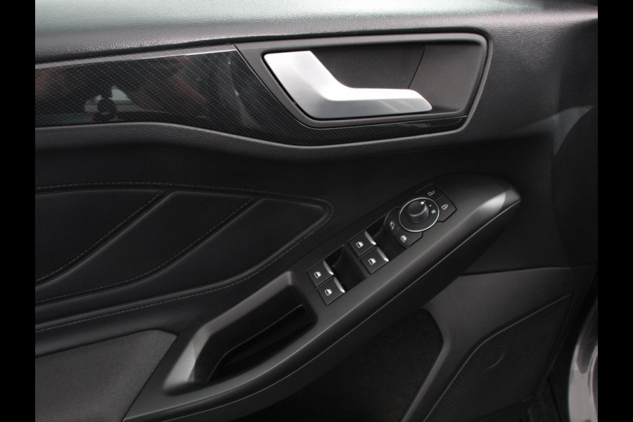 Ford Focus 1.0 Focus 125 PK HB ST-Line Automaat | Navigatie | Climate control | Cruise control | Carplay/Android Auto | LM velgen | Parkeersensoren | Led Matrix koplampen