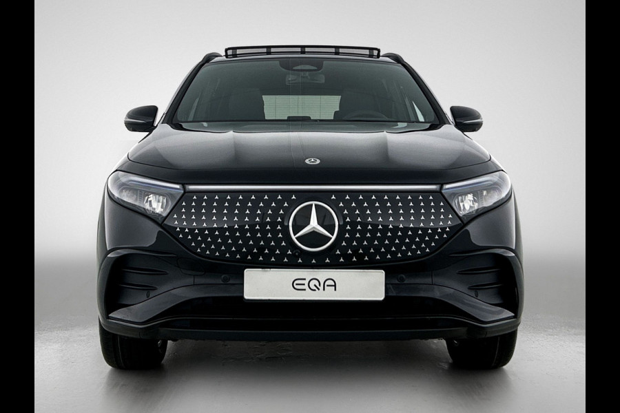Mercedes-Benz EQA 250+ Business Solution AMG 71 kWh | Trekhaak | Nightpakket | GUARD 360° Voertuigbescherming Plus | Memorypakket | Panoramaschuifdak | Head-up display | 360° camera | Burmester® 3D sound systeem |