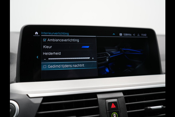 BMW X3 xDrive30e M Sport Plug In Hybrid 293pk Dealer O.H. PHEV | Trekhaak Af Fabriek | Camera | Adaptief Onderstel | Lederen Sportstoelen Verwarmd | Adaptive LED | Hifi Audio | Sfeerverlichting | 20"L.M | Virtual | Navigatie | DAB | Cruise Control |