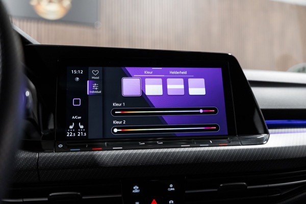 Volkswagen Golf 1.5 eTSI R-Line 2020 DSG IQ PANO CAMERA VIRTUAL