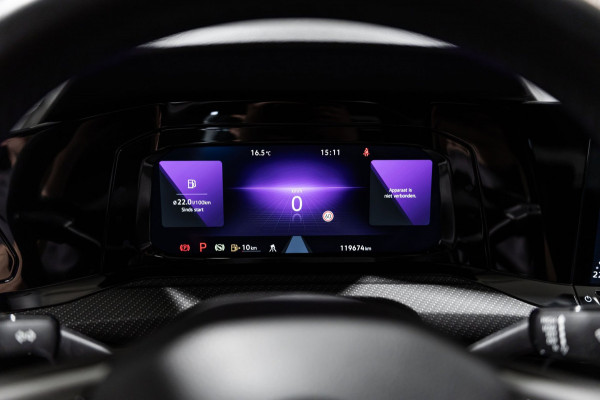 Volkswagen Golf 1.5 eTSI R-Line 2020 DSG IQ PANO CAMERA VIRTUAL