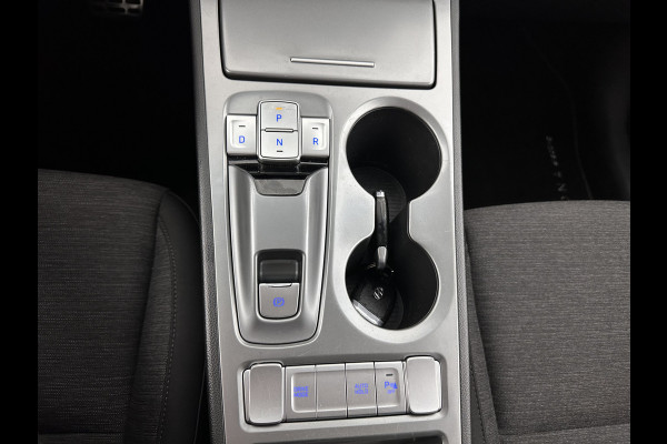 Hyundai Kona EV Comfort 39 kWh [ 3-Fase-11kW] {SOH-98%} (INCL-BTW) *HEATPUMP | DIGI-COCKPIT | ADAPTIVE-CRUISE | CARPLAY | DAB | LANE-ASSIST | KEYLESS | COMFORT-SEATS | CCS-FASTLOADER | SHIFTPADDLES | 17"ALU*