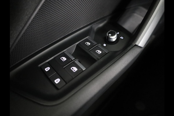 Audi A3 Sportback 40 TFSI e Pro Line 204pk | Parkeercamera | Stoelverwarming | Adaptieve cruise controle | Sportstoelen